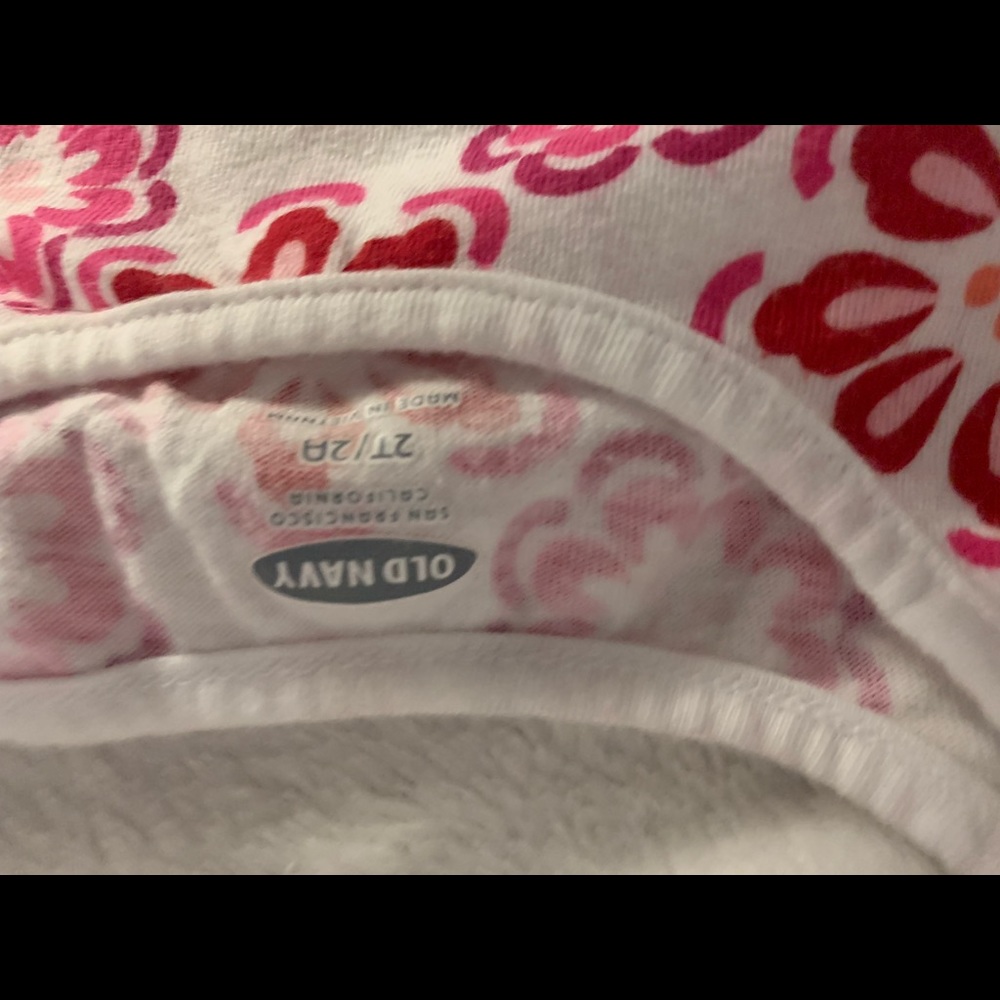 Old navy girls shirt